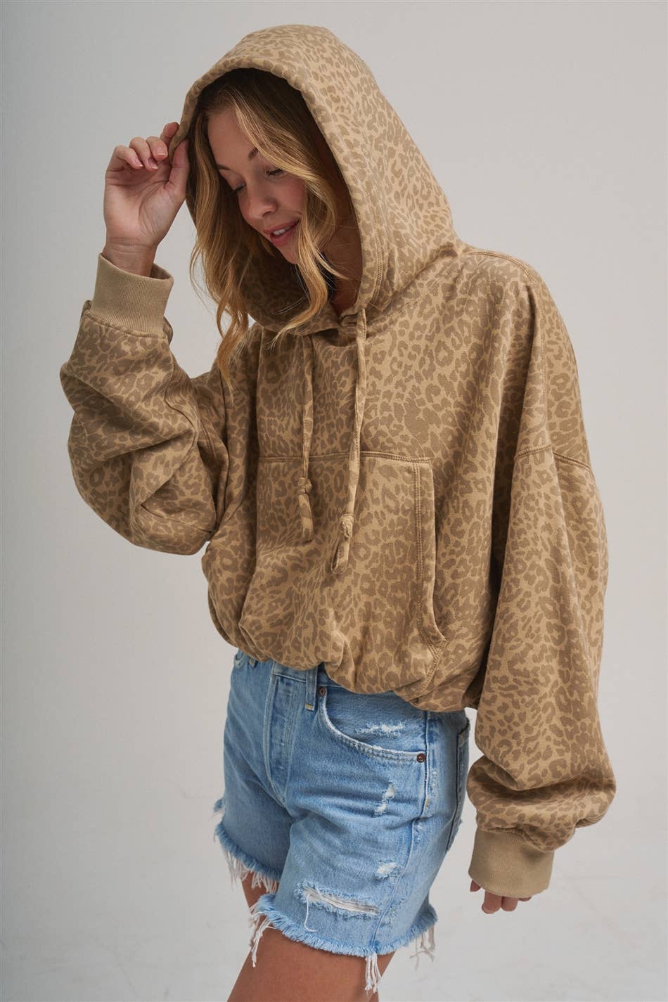 LOOSE FIT LEOPARD HOODIE