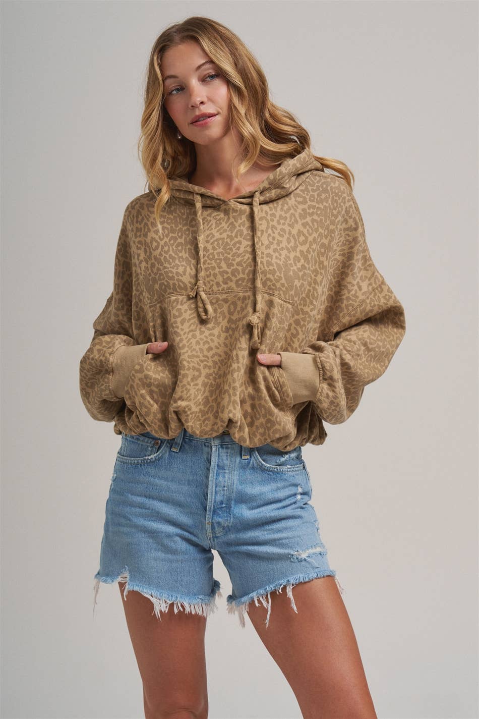 LOOSE FIT LEOPARD HOODIE