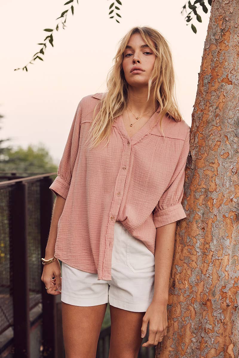 BREATHABLE MINERAL-WASHED COTTON GAUZE BUTTON-DOWN SHIRT