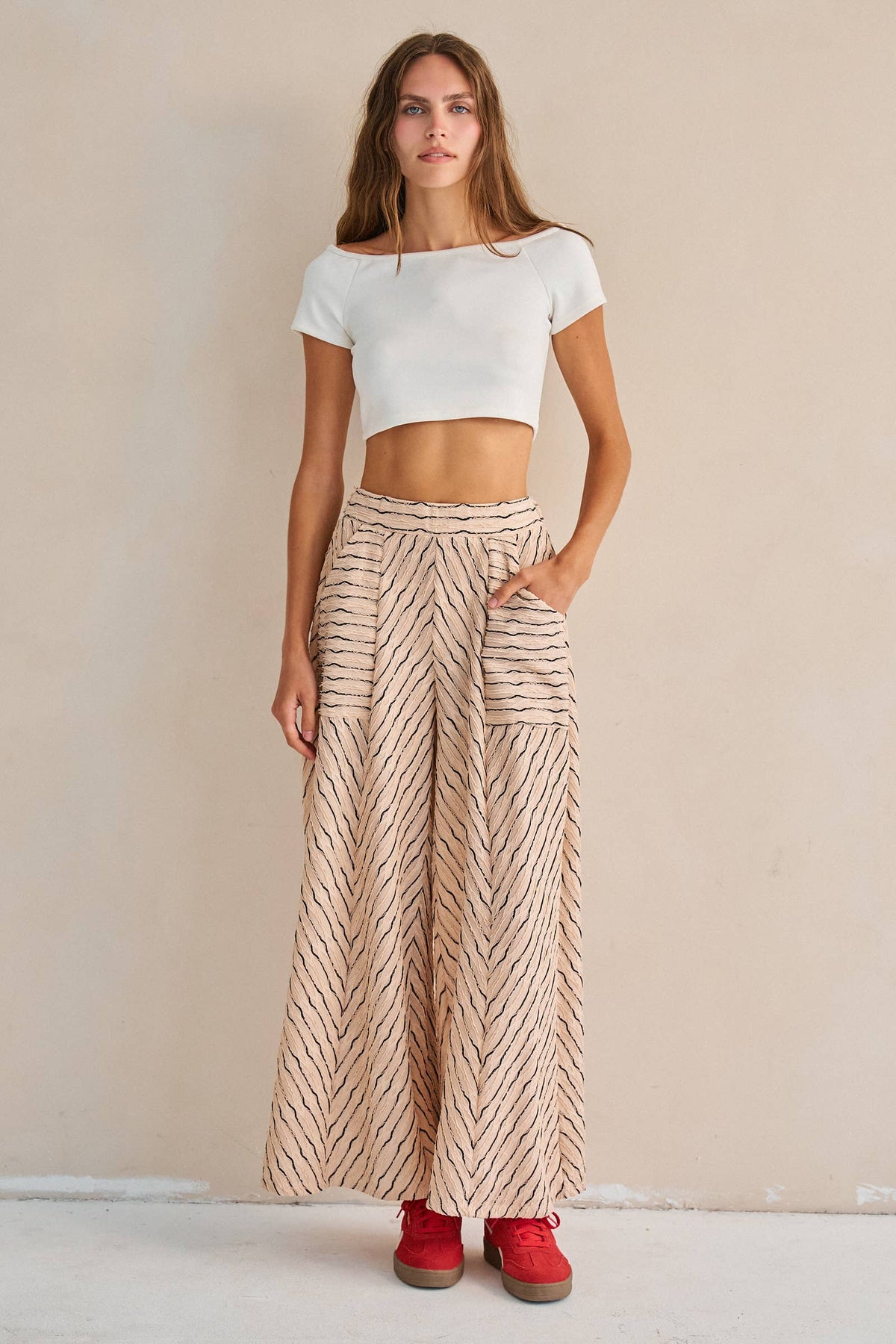 TEXTURED STRIPE WIDE LEG PANTS