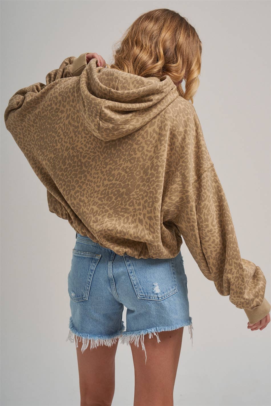 LOOSE FIT LEOPARD HOODIE