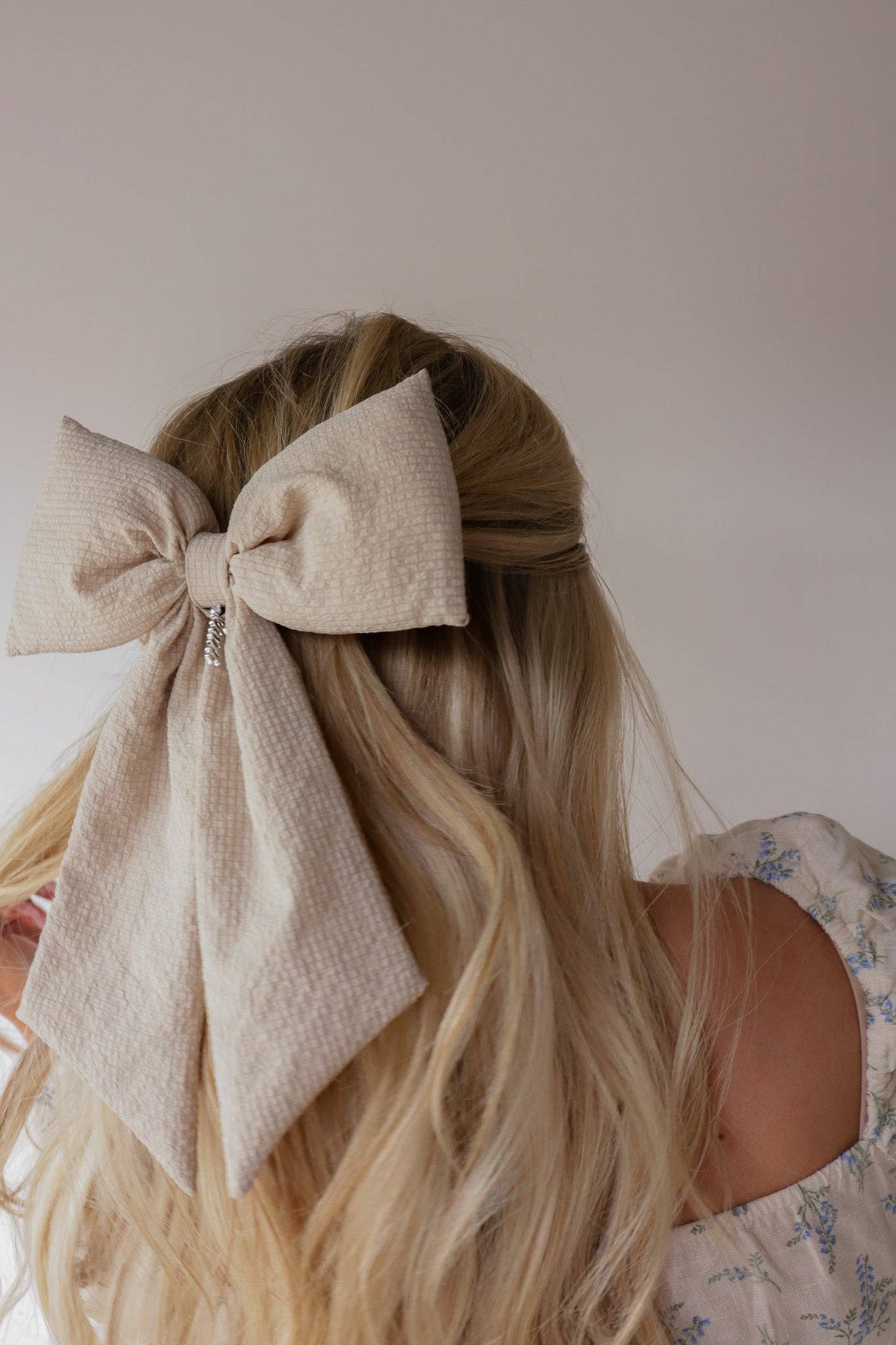 BLOOM PUFFY BOW