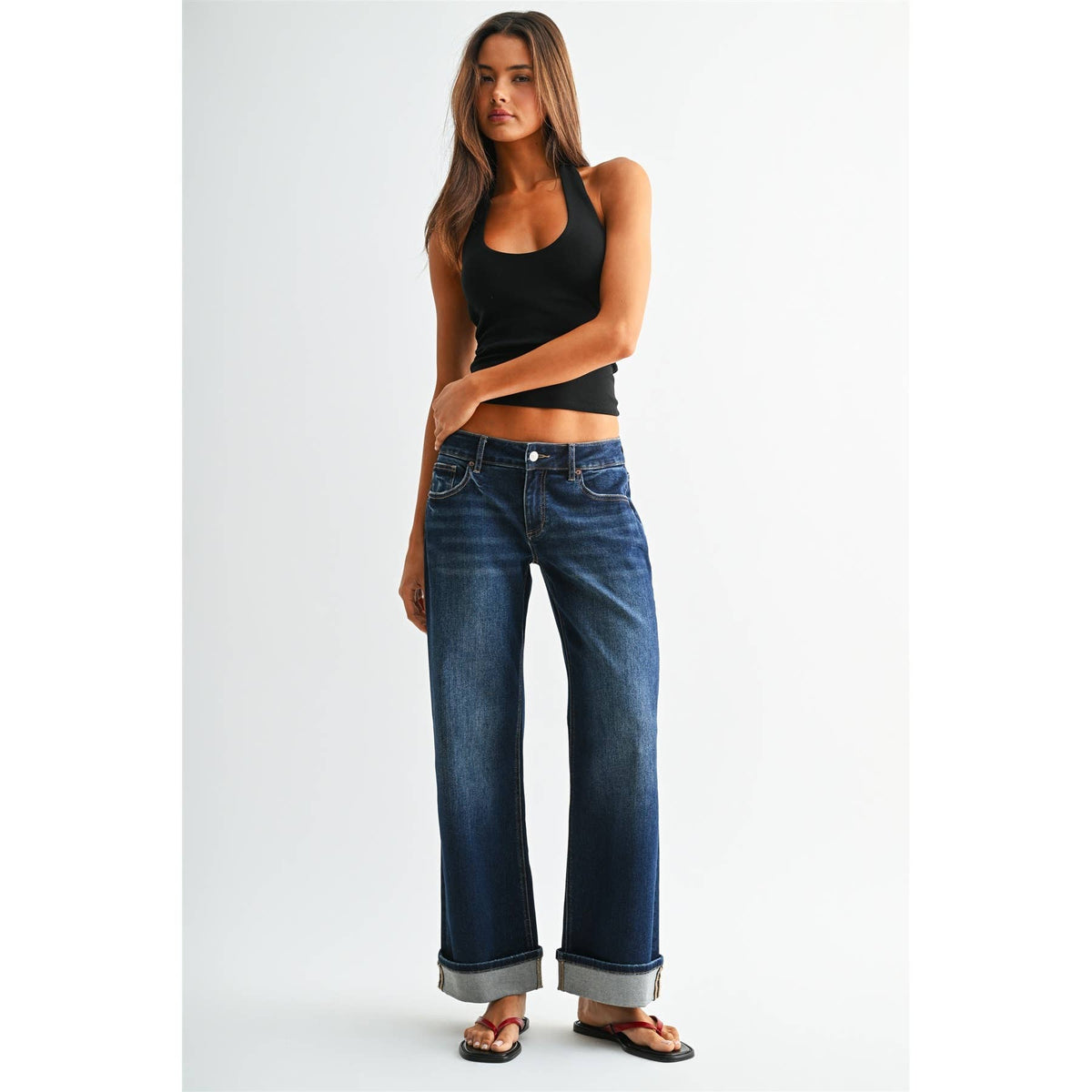 LOW-RISE WIDE ANKLE BAGGY FIT