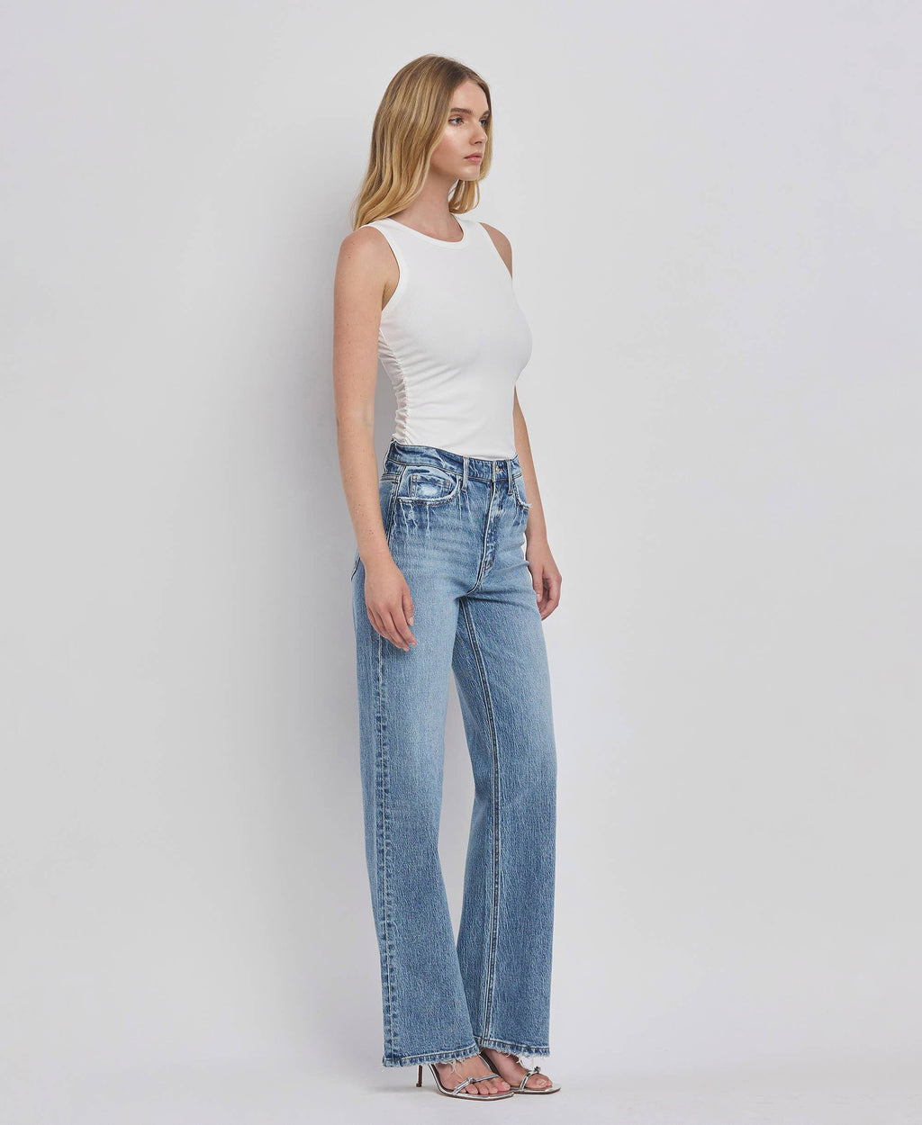90'S SUPER HIGH RISE MEDIUM WASH WIDE JEANS