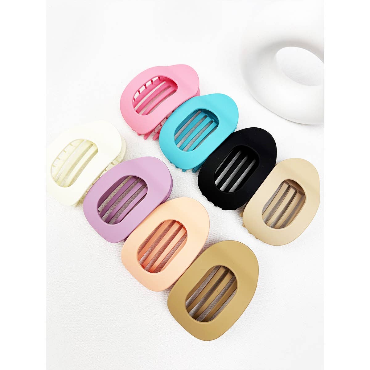 Matte Colors of Oval Shape Flat Hair Claw
