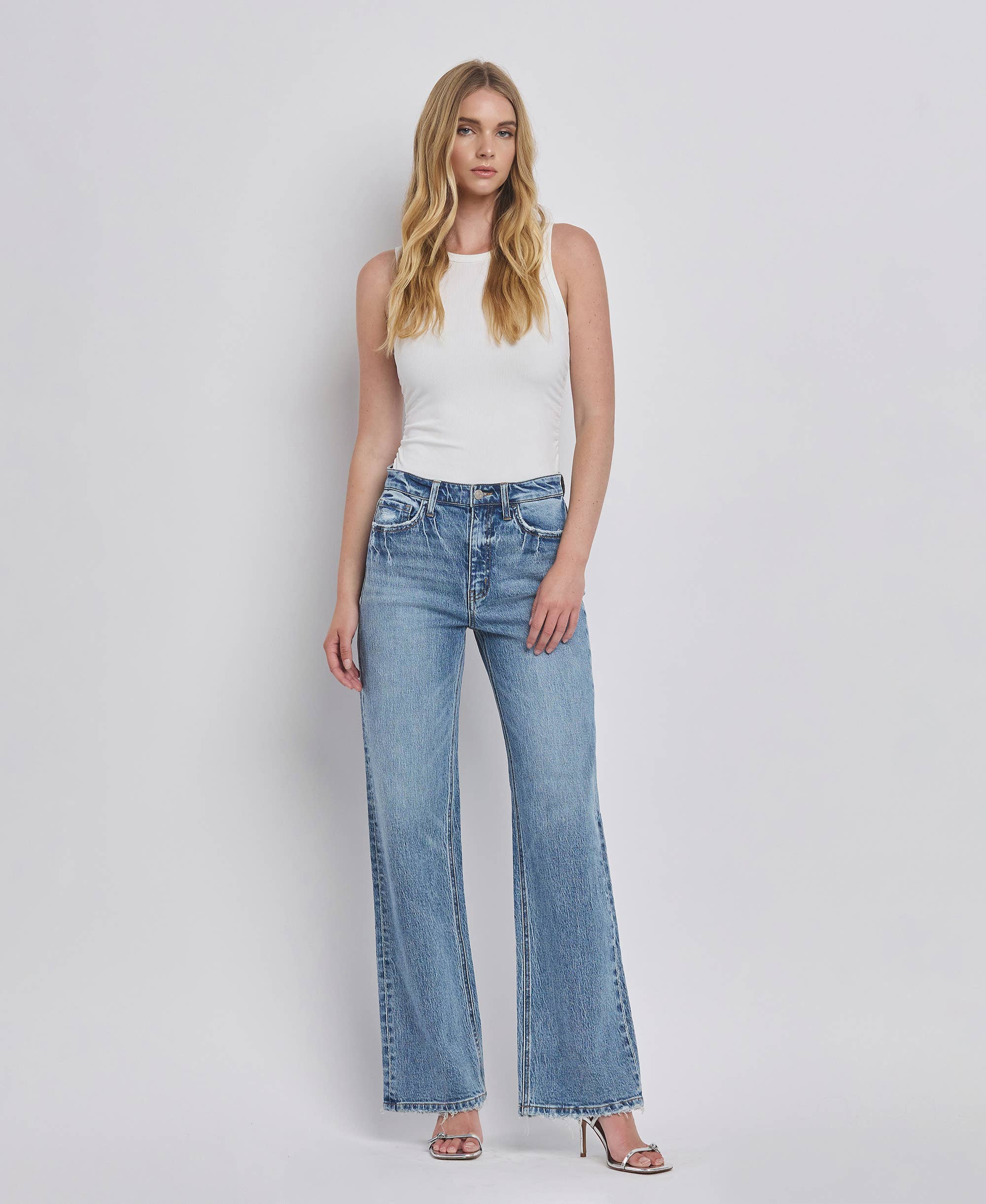 90'S SUPER HIGH RISE MEDIUM WASH WIDE JEANS
