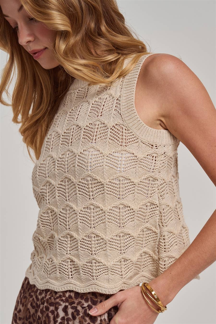 TEXTURED OPEN KNIT SLEEVELESS SWEATER TOP