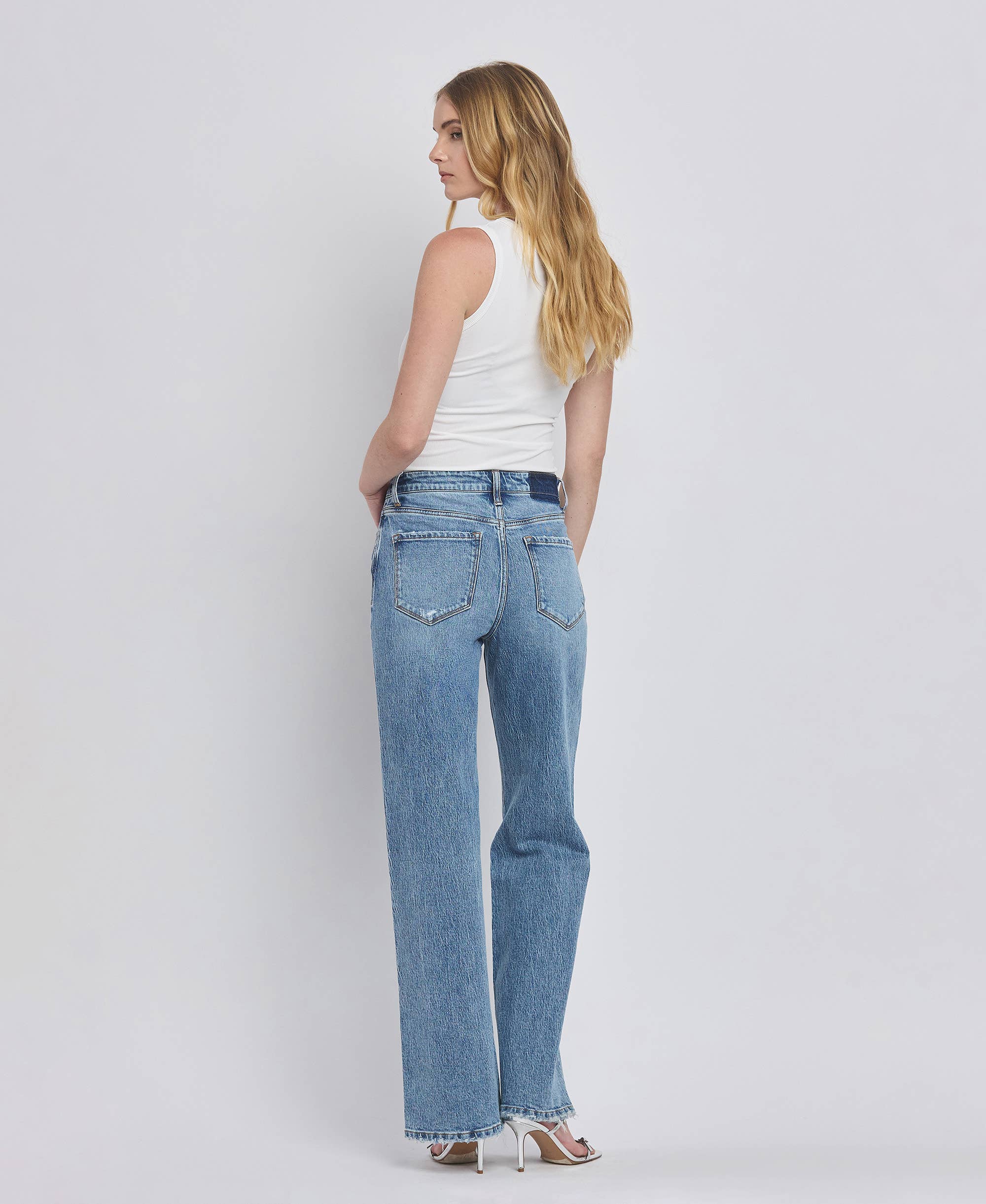 90'S SUPER HIGH RISE MEDIUM WASH WIDE JEANS
