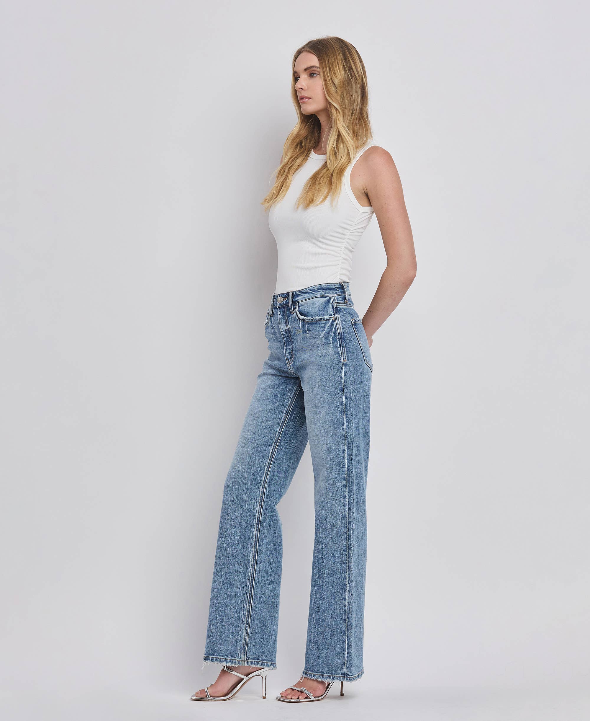 90'S SUPER HIGH RISE MEDIUM WASH WIDE JEANS
