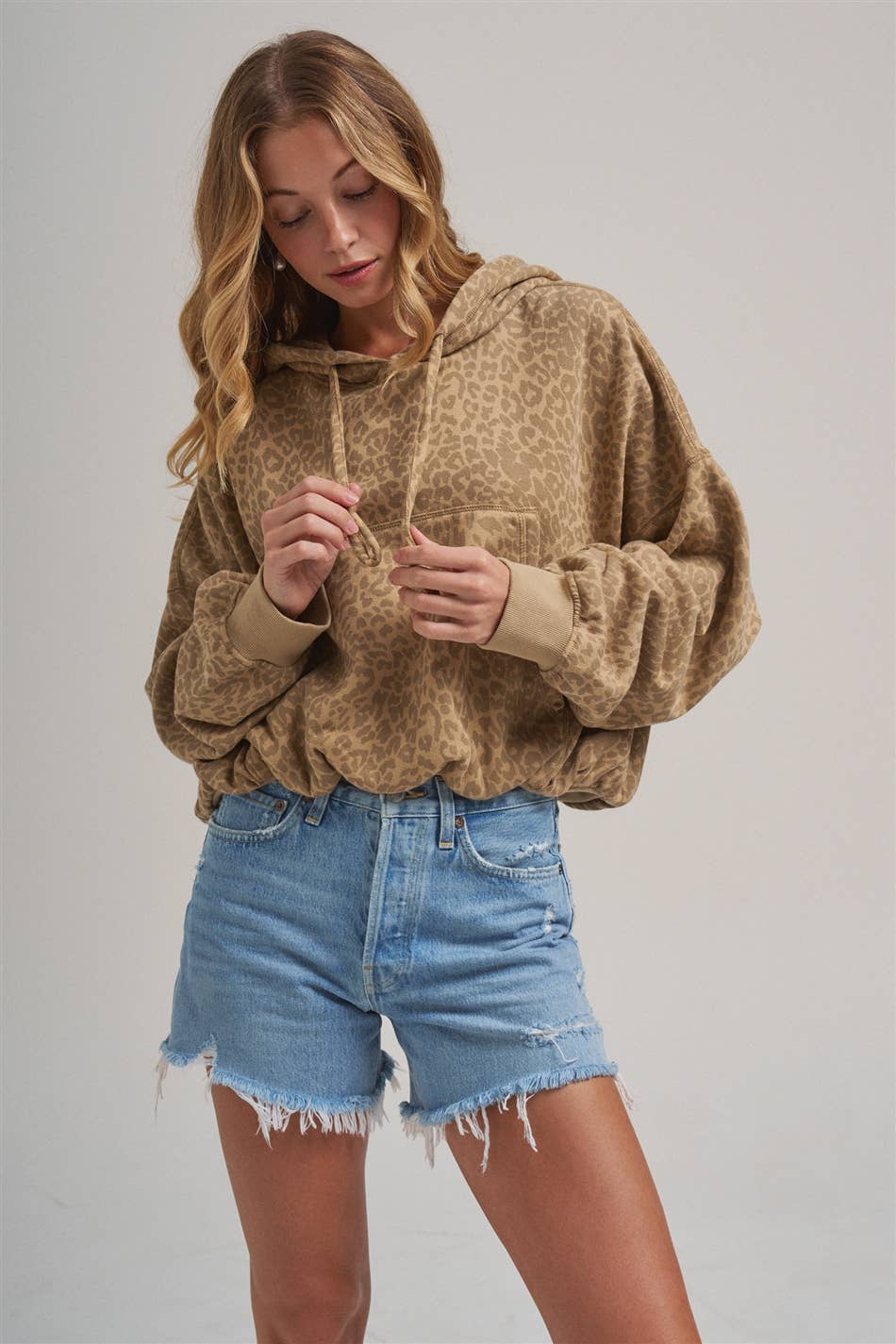 LOOSE FIT LEOPARD HOODIE