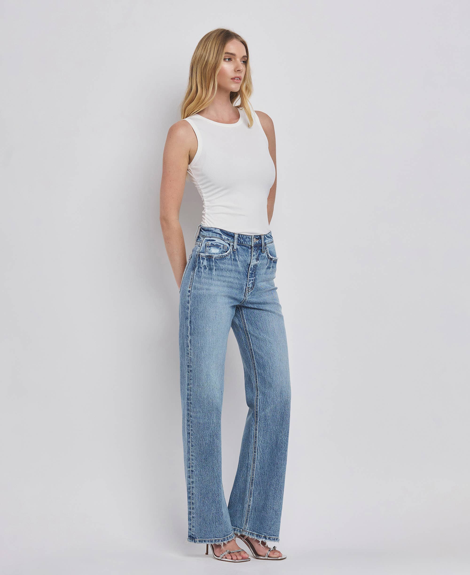 90'S SUPER HIGH RISE MEDIUM WASH WIDE JEANS