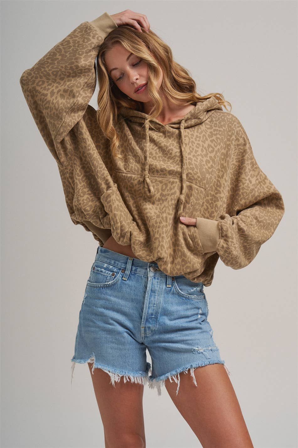 LOOSE FIT LEOPARD HOODIE