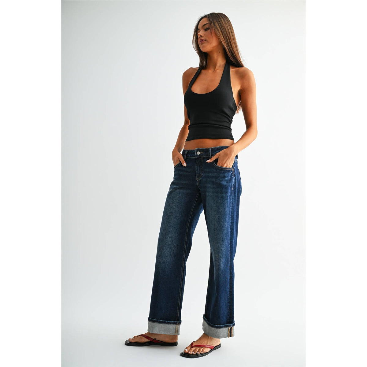 LOW-RISE WIDE ANKLE BAGGY FIT