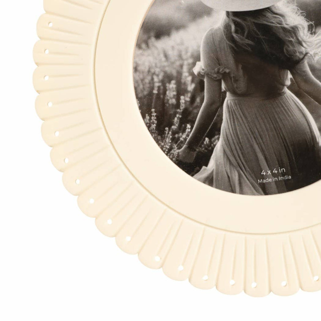Photo Frame - Ivory Resin Round Solid Etched Petal, 4x4 in.
