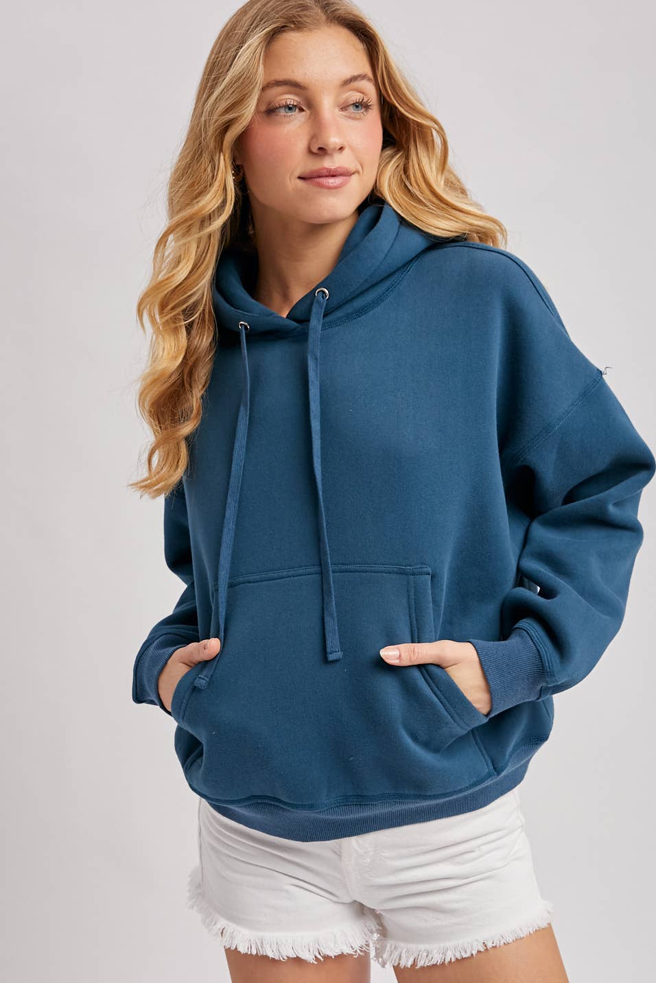OVERSIZED FLEECE HOODIE